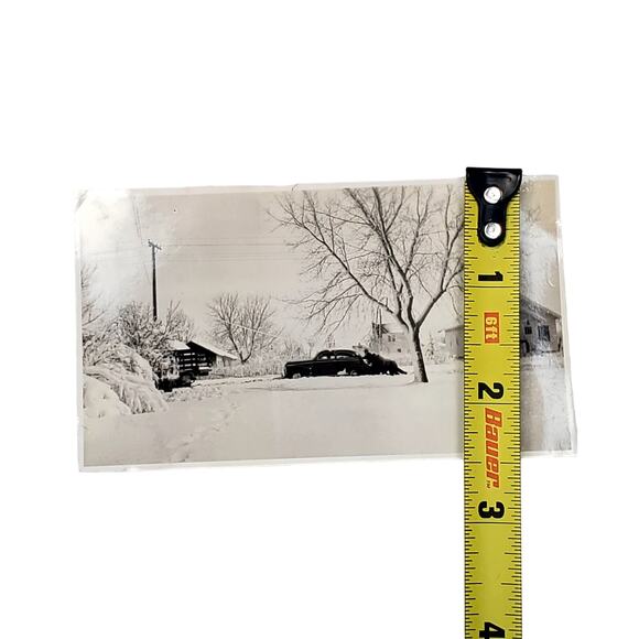 Vtg People Pushing a Vehicle Down The Street Original Monochrome Photography - Picture 2 of 4